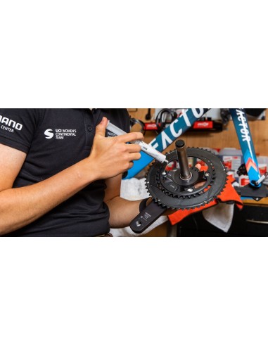 Set mit 3 Spritzen und 3 Bürsten für den Cyclon Grease Bar