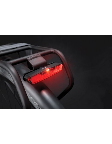 Rücklicht für Gepäckträger Axa Juno Batterie Auto / Off - 50 mm Montage