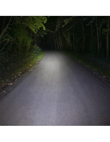 Scheinwerfer Sigma Buster 400 mit Silikonhalterung