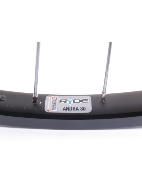 Hinterrad 28" / 622x19C Ryde Andra 30 felge mit Shimano Nexus 3 bremsnabe - schwarz