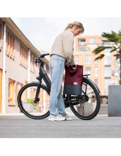 Recycelte Shopper-Fahrradtasche Urban Proof 20 Liter - Burgunderrot/Grau