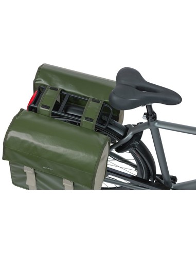 Doppelpacktasche Basil Urban Load 48-53 Liter 40 x 17 x 46 cm - moss green/sand