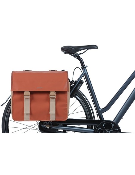Doppelpacktasche Basil Urban Load 48-53 Liter 40 x 17 x 46 cm - terra red/rose