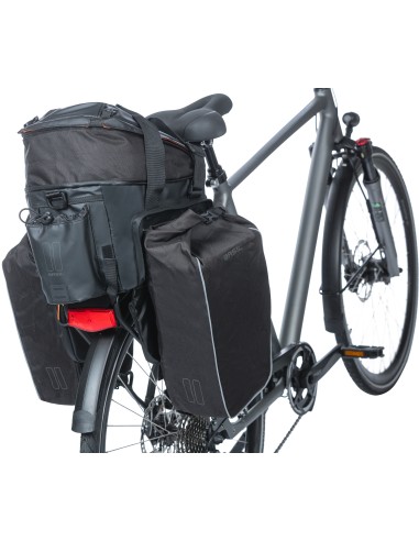 Tasche für Gepäckträger Basil Miles Tarpaulin XL Pro 9-36 Liter 31 x 23 x 20 cm - black orange