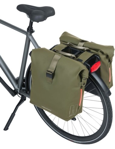 Doppelpacktasche Basil SoHo Nordlicht 41 Liter 31 x 13 x 37 cm - Moos Grün