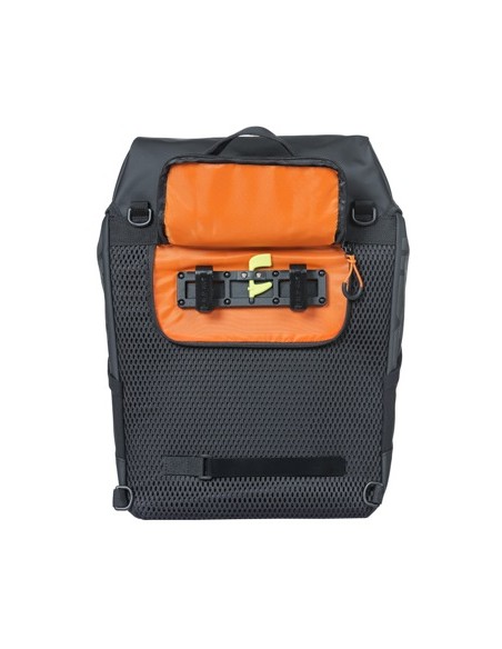 Rucksack Basil Miles Tarpaulin 17 Liter 31 x 17 x 44 cm - Schwarz/Orange