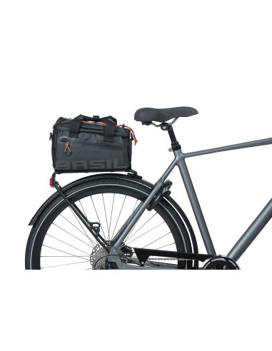 Tasche für Gepäckträger Basil Miles Tarpaulin 7 Liter 32 x 20 x 20 cm - Schwarz/Orange