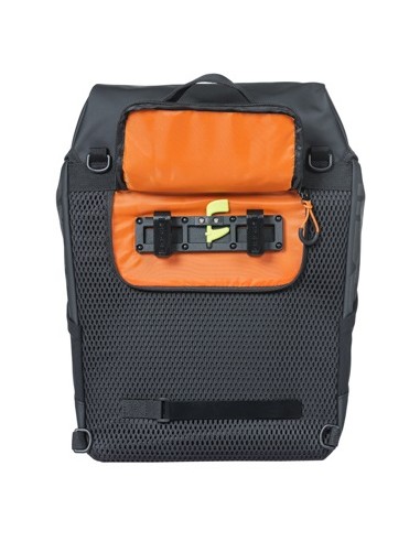 Rucksack Basil Miles Tarpaulin Nordlicht 17 Liter 31 x 17 x 44 cm - Schwarz/Orange